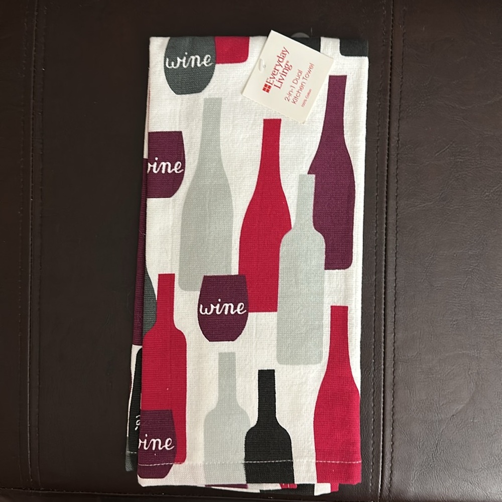 Everyday Living Wine Bottles Kitchen Towel, 100% Cotton
